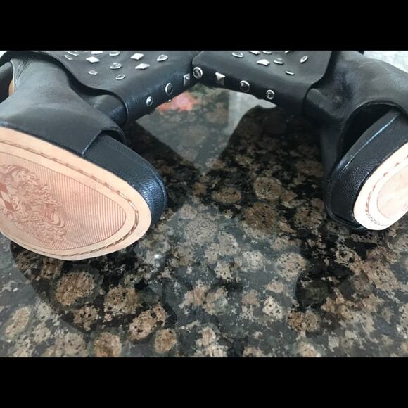 Vince Camuto booties - Picture 7 of 8